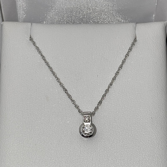 Solid 14K White Gold Semi Bezel Natural Round Cut Diamond Solitaire Necklace - Picture 7 of 16